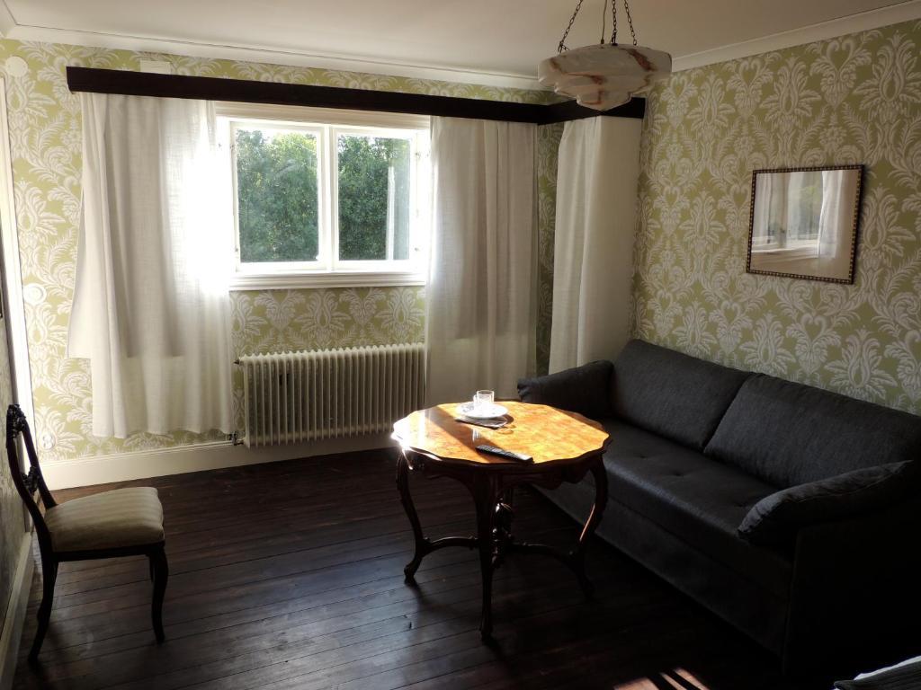 Ardrebo B&B Ljugarn Номер фото